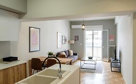 Modern Pangrati Flat!
